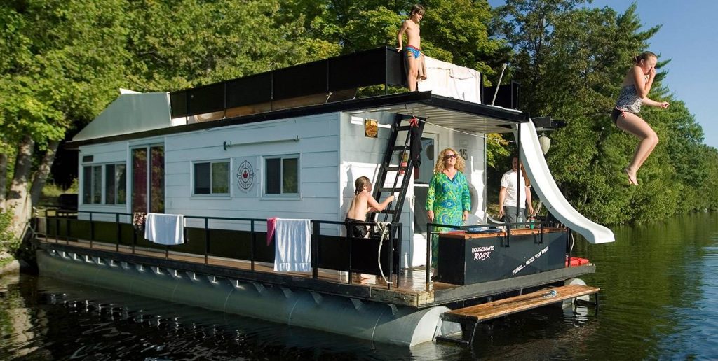 boat house rental