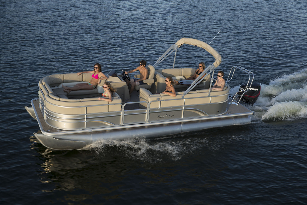 lake Lewisville boat rental