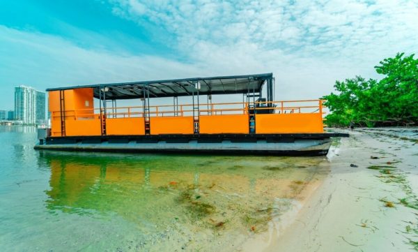 40' Party boat - Image 2