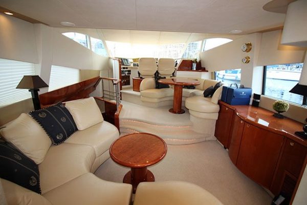 50' Flybridge Searay - Image 5