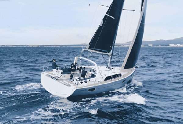 41' Sailing Boat Beneteau Oceanis