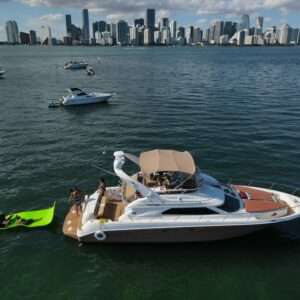 50' SeaRay Flybridge Brown