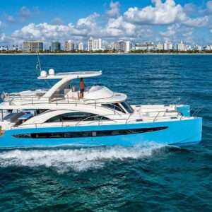 62' Catamaran Flybridge Blue