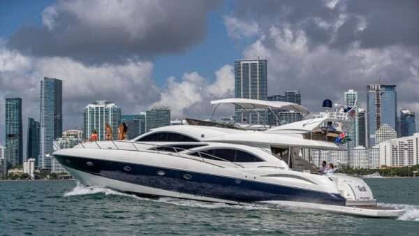 74' Sunseeker Manhattan Flybridge