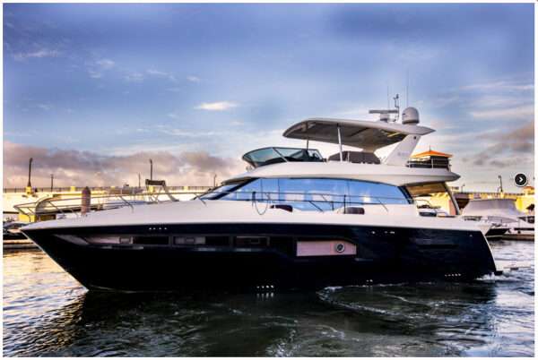 63' Prestige Flybridge