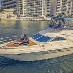 50' SeaRay Flybridge Rose