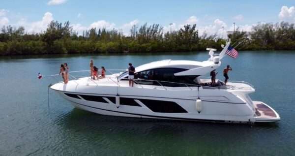 60' Sunseeker Predetor 2019