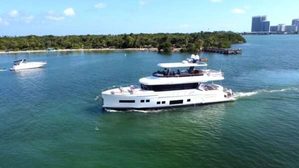 68' Sirena Flybridge 2021
