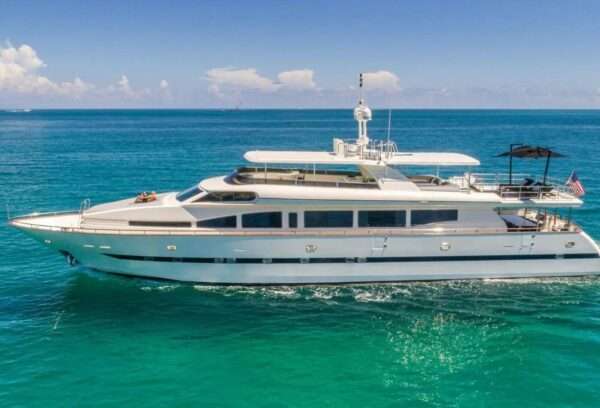110' Broward Flybridge